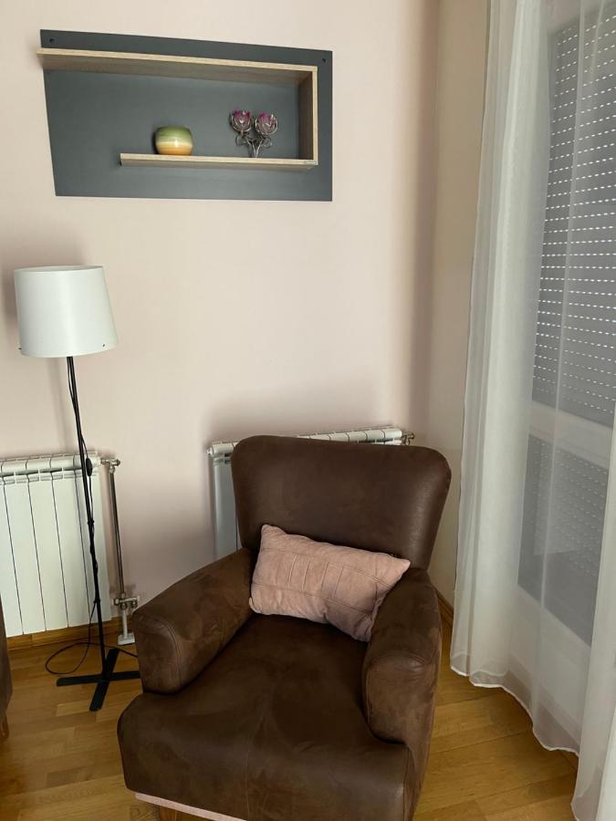 Apartment Orchid 021 Újvidék Kültér fotó